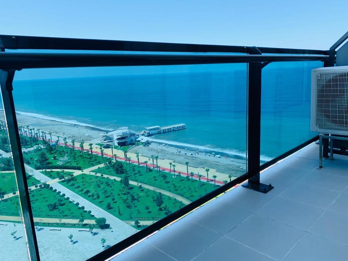Sea View Apartments Orbi Beach Tower Batumi Bagian luar foto