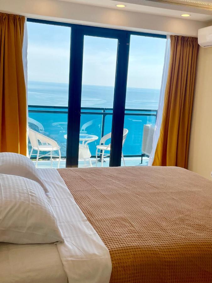 Sea View Apartments Orbi Beach Tower Batumi Bagian luar foto