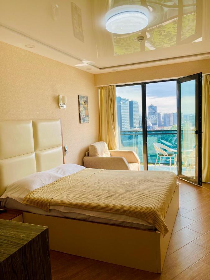Sea View Apartments Orbi Beach Tower Batumi Bagian luar foto