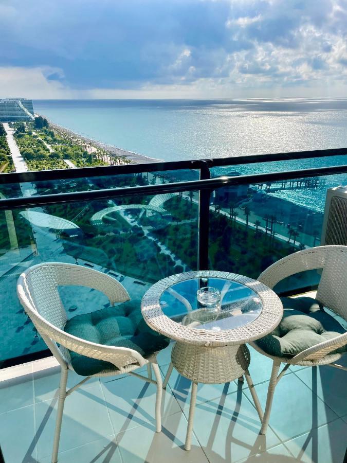 Sea View Apartments Orbi Beach Tower Batumi Bagian luar foto