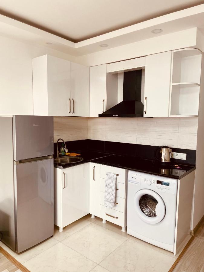 Sea View Apartments Orbi Beach Tower Batumi Bagian luar foto