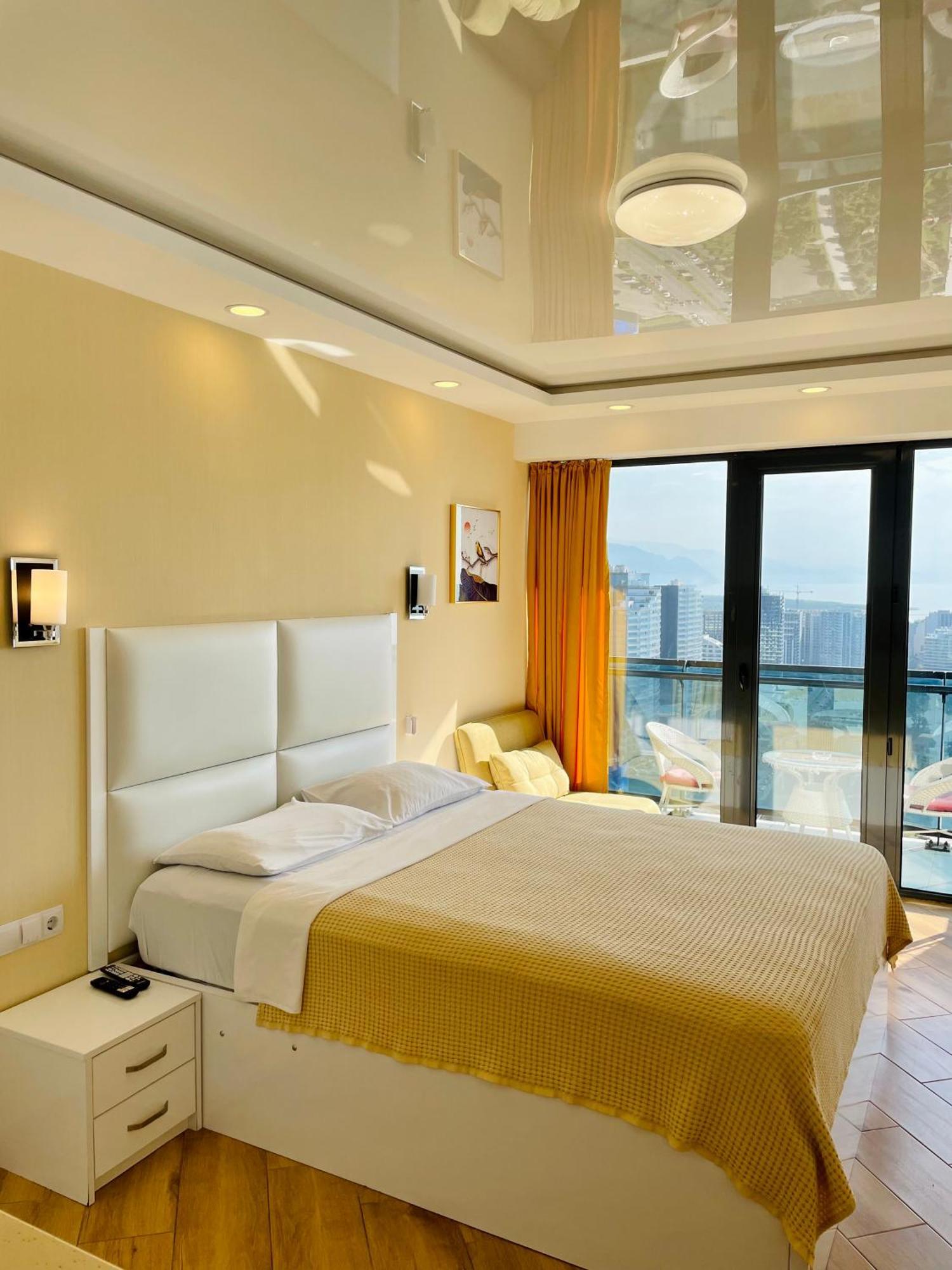 Sea View Apartments Orbi Beach Tower Batumi Bagian luar foto